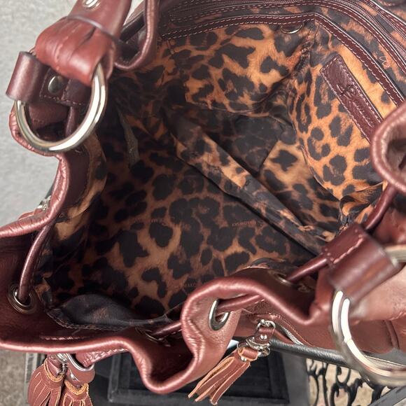 B. Makowski Mahogany Bucket Bag Shoulder Bag Soft Leather Silver Hardware - Picture 7 of 9